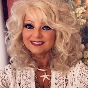 Meet your Posher, Shannon